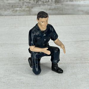 GMP Acme Shop Tire Mechanic Figure - 1/18